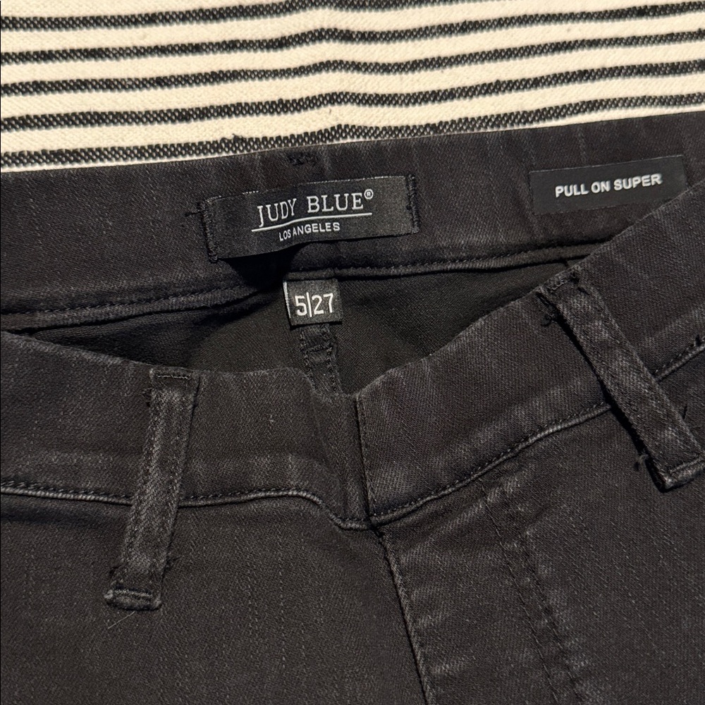 Judy Blue Women's Flare Black Stretch Jeans - Picture 4 of 7